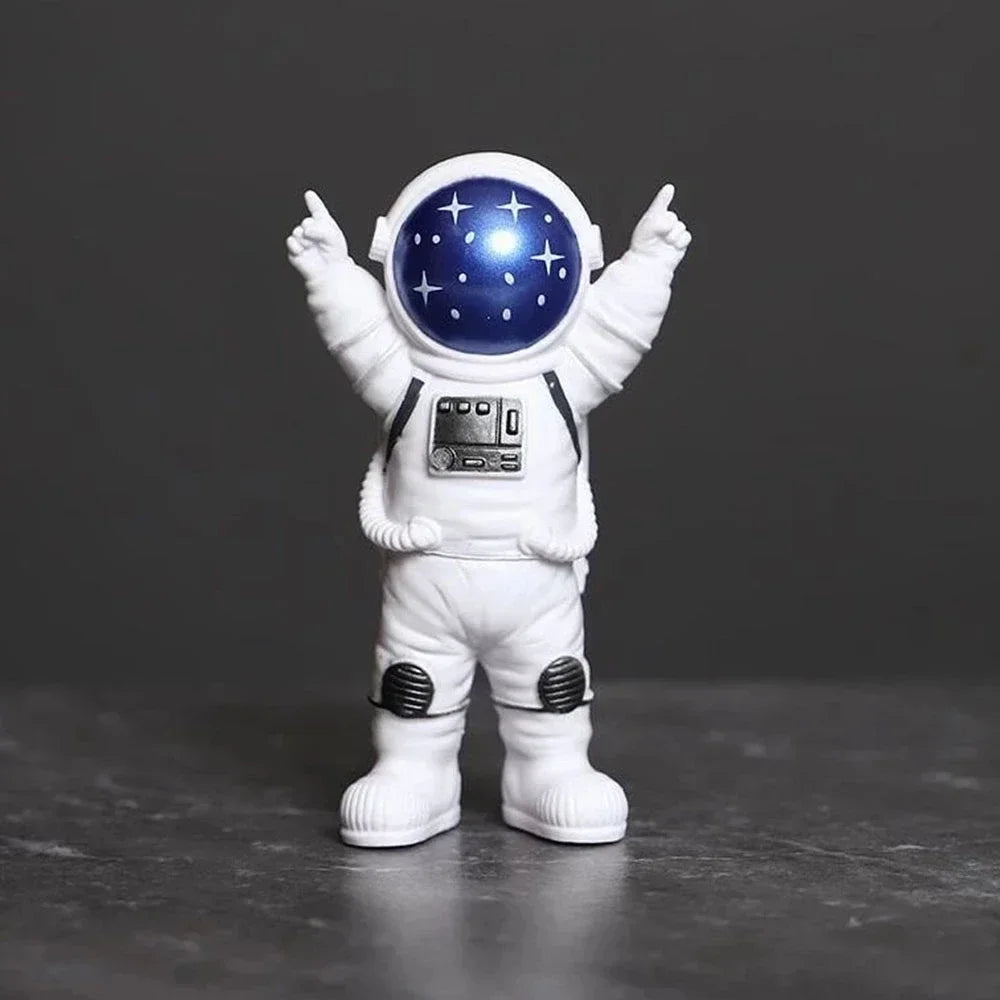 4 Pieces Astronaut Statue